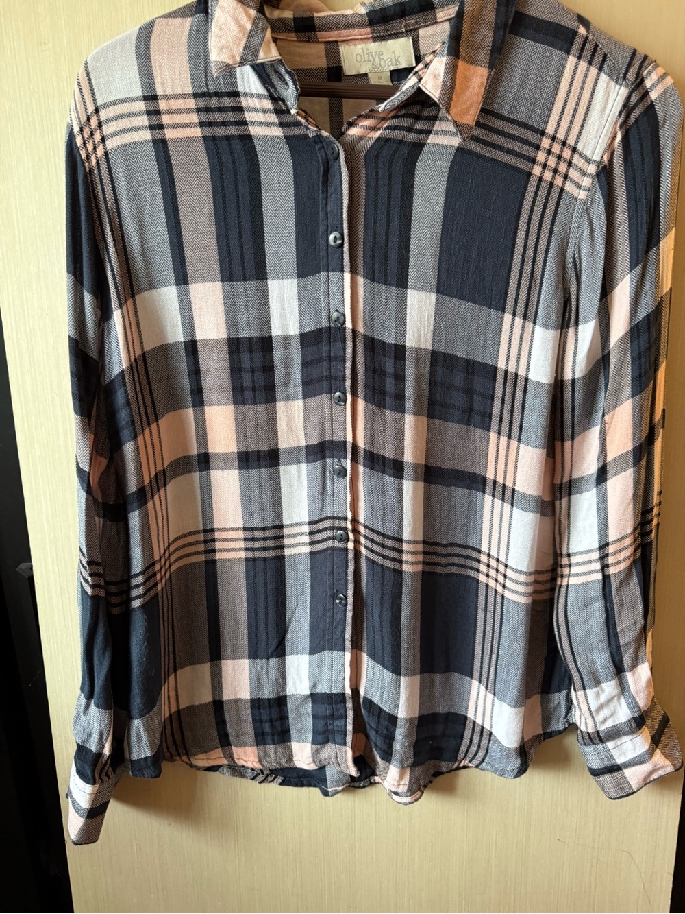 Olive & Oak Navy and Blush Plaid Button-Front Shirt